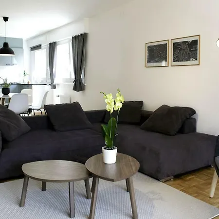 Διαμέρισμα Magnifique De 2 Chambres A Coucher Avec Vue Sur Le Lac *