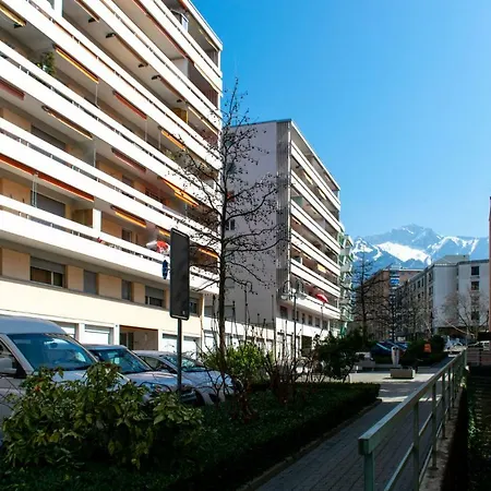 Magnifique De 2 Chambres A Coucher Avec Vue Sur Le Lac * Montreux